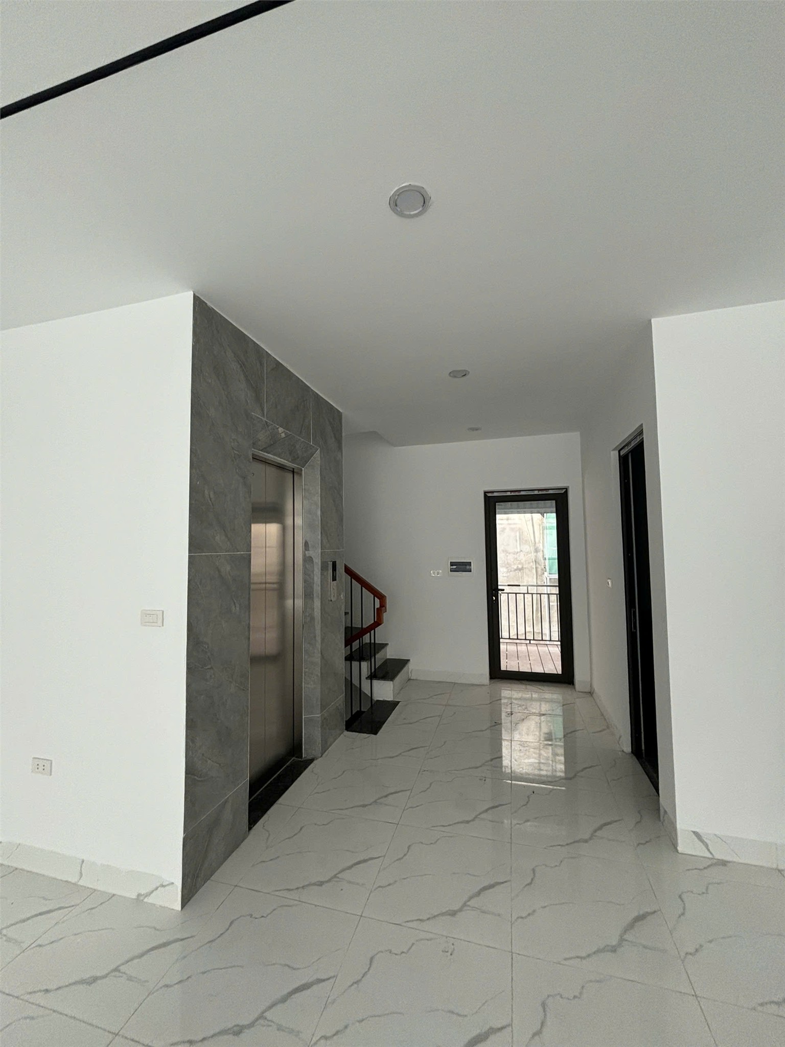CHÍNH CHỦ BÁN NHÀ 5 TẦNG + 1 SÂN THƯỢNG, THANG MÁY HIỆN ĐẠI – KHU ĐÔ THỊ 31Ha,  TRâu Quỳ, Gia Lâm, - Ảnh 2